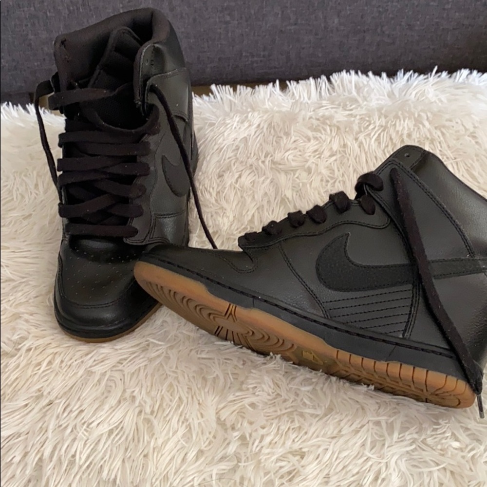 Nike dunk sky hi wedge sneakers black
